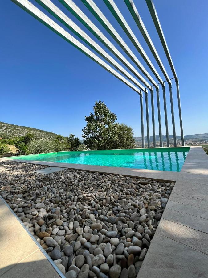 Villa Mona ,Heated Swimming Pool Мостар Екстериор снимка