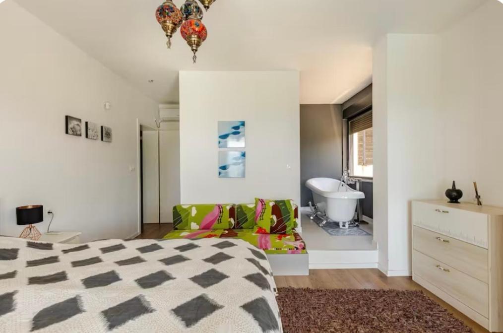 Villa Mona ,Heated Swimming Pool Мостар Екстериор снимка
